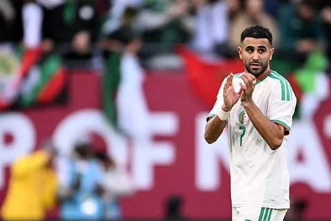 بعد ثنائية رائعة.. محرز يوضح سر تألقه مع الجزائر في أمم أفريقيا